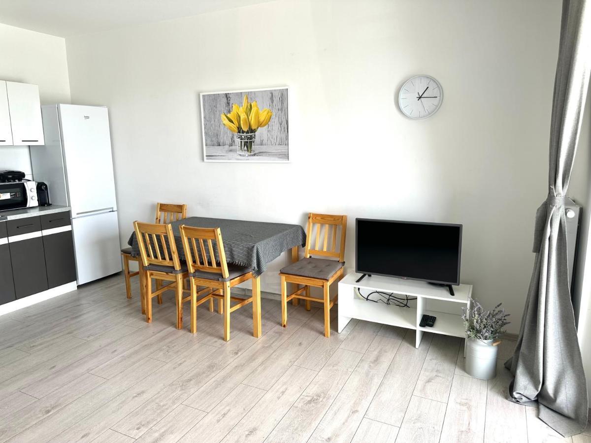 Sdh 1 Radzymin Comfortable Apartment Near Warsaw Buitenkant foto